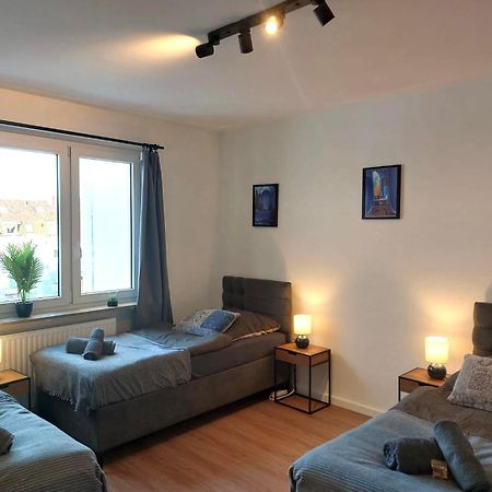 Rtr Essen - Fuer Bis Zu 8 Personen - Voll Ausgestattet - Zentral Limbecker Platz - Messe - Uniklinikum - Smart Tv - Modern Lägenhet Exteriör bild