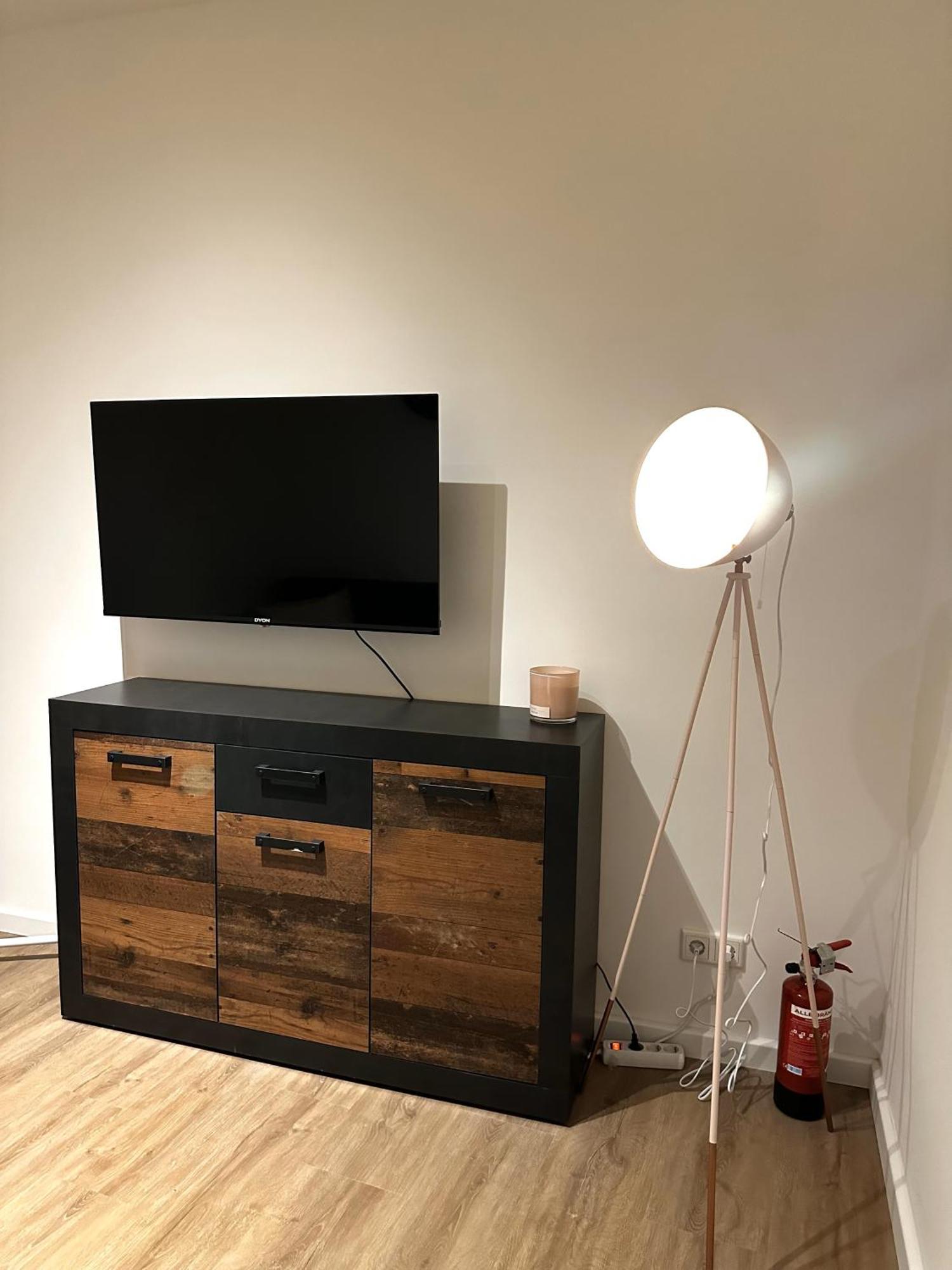 Rtr Essen - Fuer Bis Zu 8 Personen - Voll Ausgestattet - Zentral Limbecker Platz - Messe - Uniklinikum - Smart Tv - Modern Lägenhet Exteriör bild